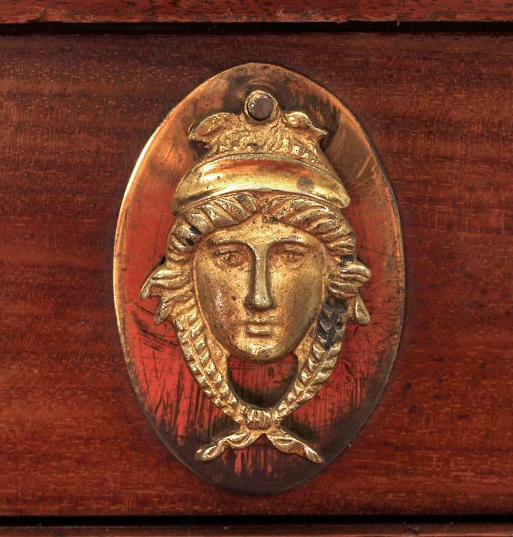 CHIFFONJÉ, sengustaviansk, 1700-talets slut.