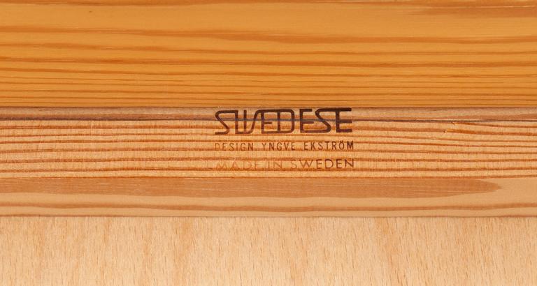 KARMSTOLAR, 4 st MED BORD. Swedese, design Yngve Ekström.
