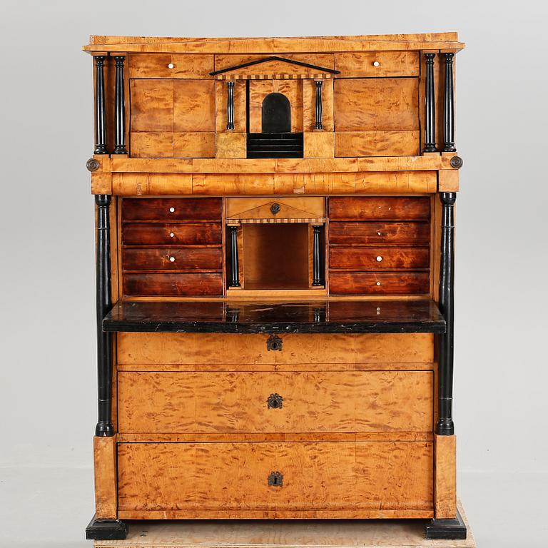 CHIFFONJÉ, 1800-tal.