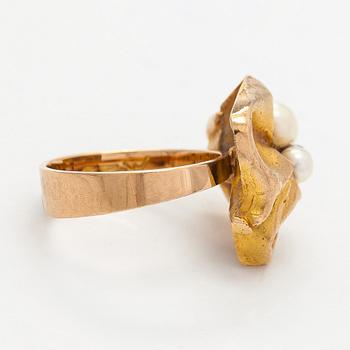 Björn Weckström, ring, "Broken Leaf", 14K gold.