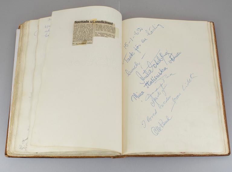 GÄSTBOK MED KÄNDISAUTOGRAFER, Kockska Krogen i Malmö, 1968-92.