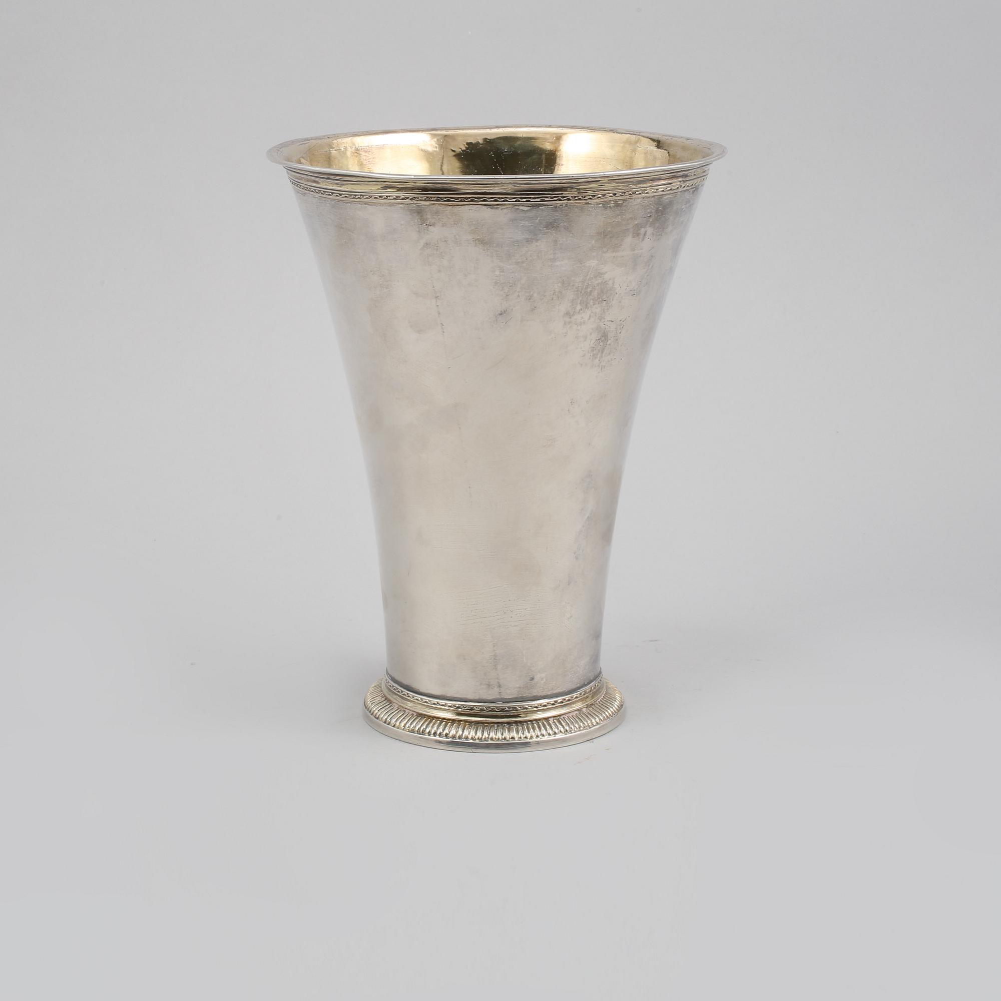 BÄGARE, silver, Johan Wennerwall, Göteborg, 1749, vikt 375 gfram.