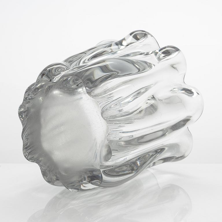Tapio Wirkkala, a 'Kalvolan kanto' glass vase, signed Tapio Wirkkala - 3241.