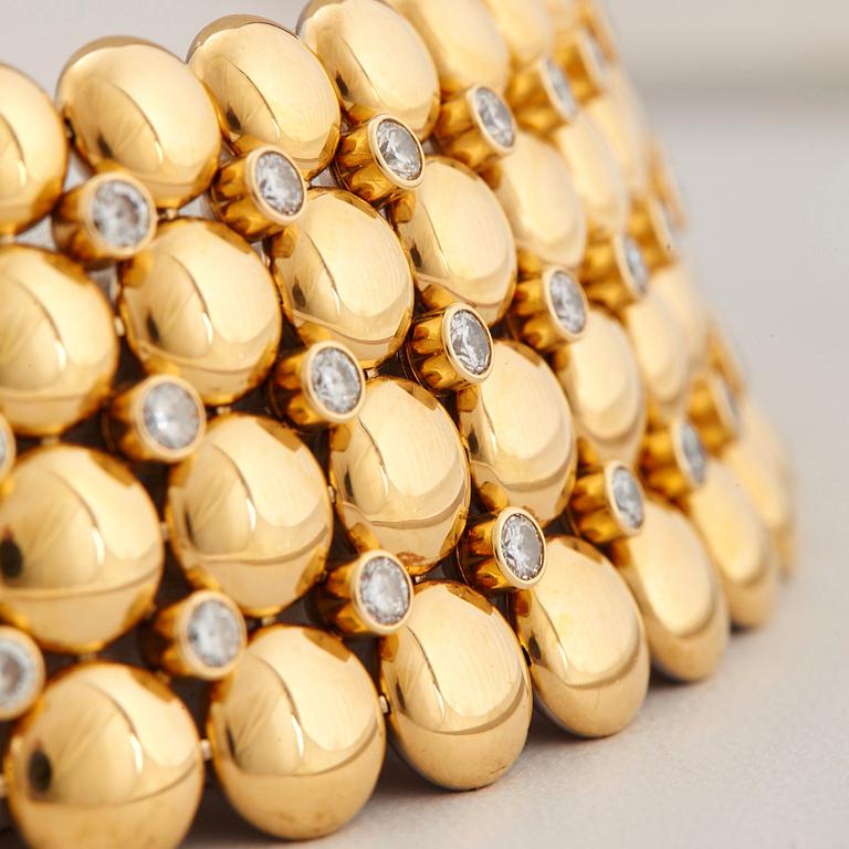 Cartier "Honeymoon" collier.