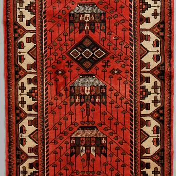 MATTA, Hamadan, ca 275 x 100 cm.
