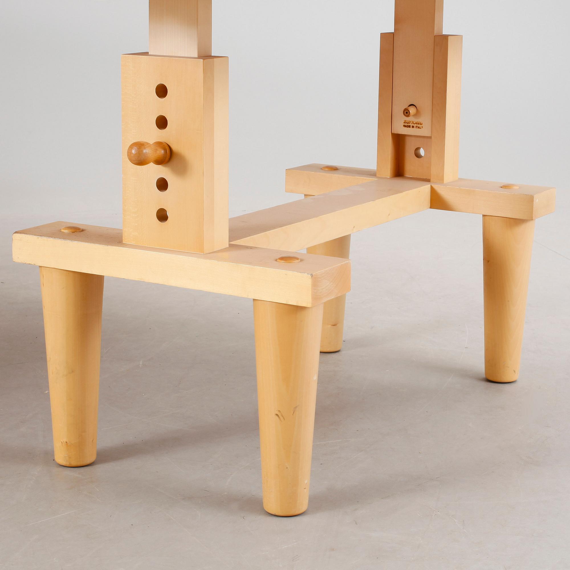 BORD, "Bramante", Achille Castiglioni, Pier Giacomo Castiglioni, Zanotta, Italien.