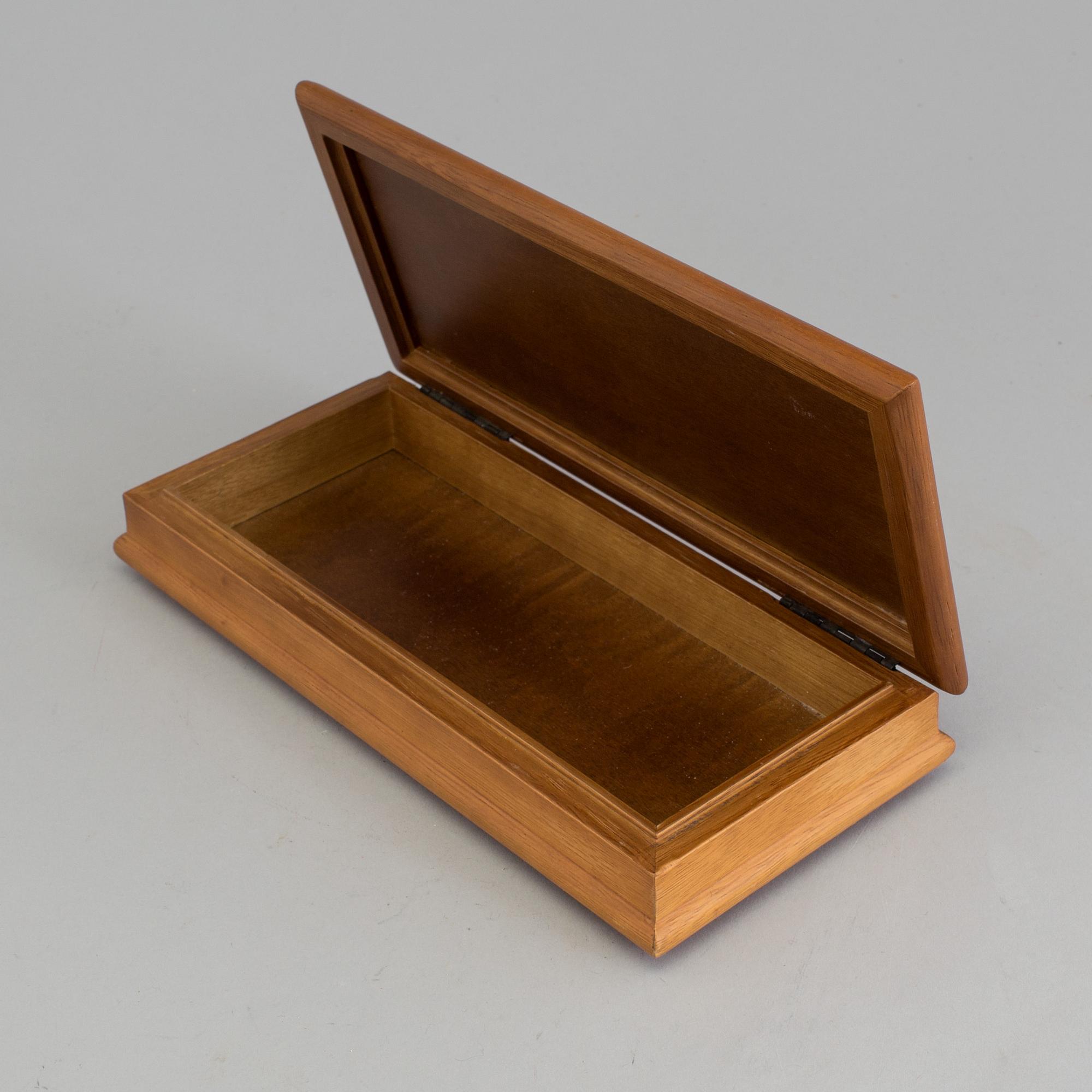 ASK med LOCK, trä och sterlingsilver, 1900-tal.