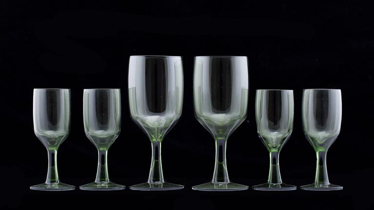 GLASSERVIS, 21 + 28 st, glas, Boda. 1900-tal.