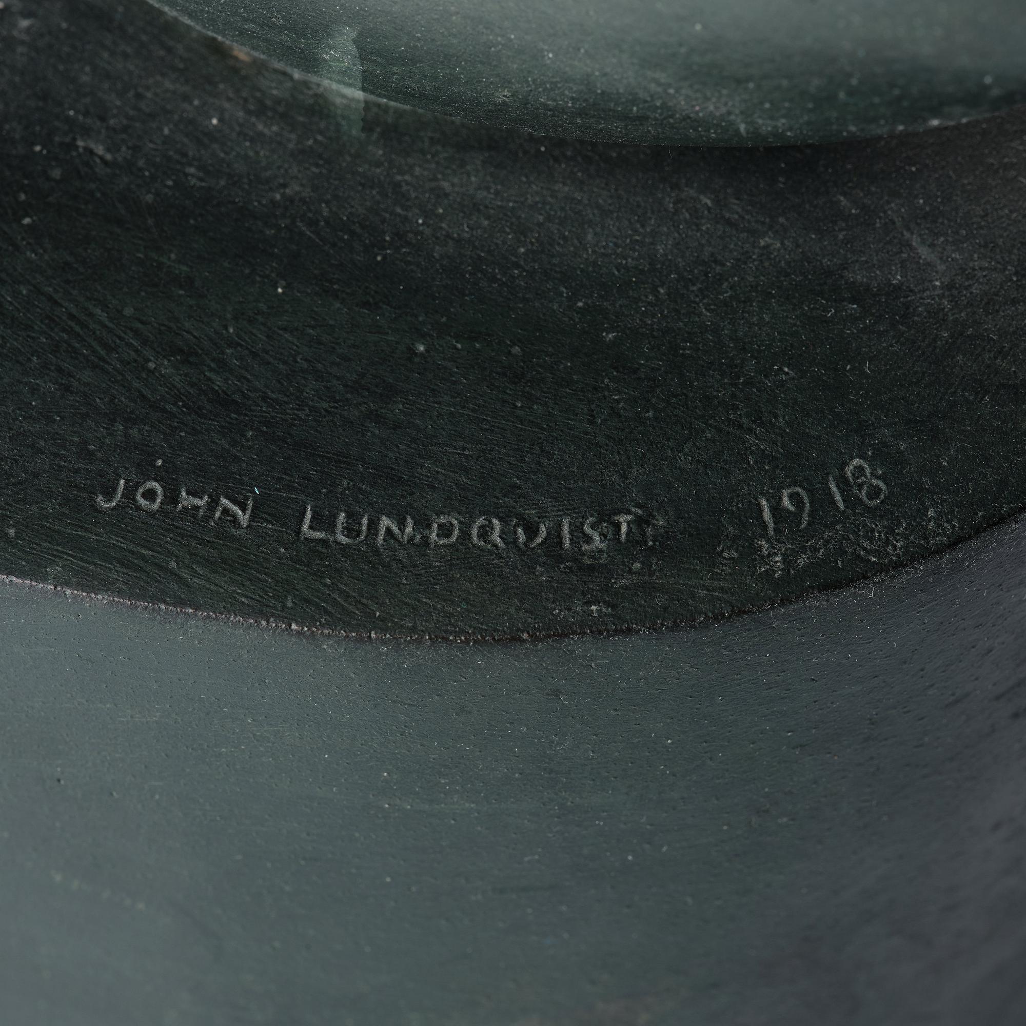 John Lundqvist, Triton ridande på sjöhäst.