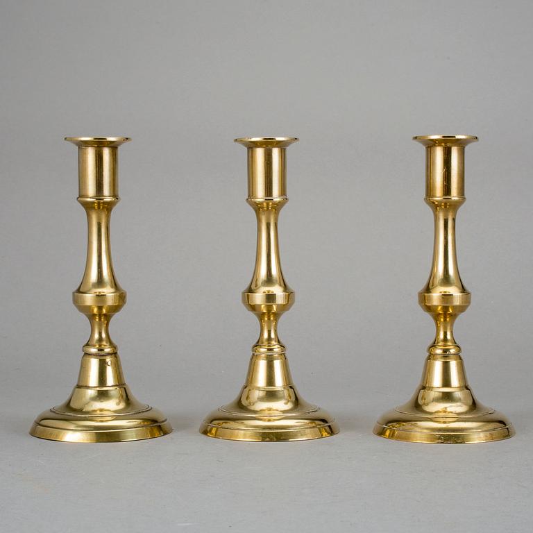 LJUSSTAKAR, 6 st, mässing, 1800-talets andra hälft.