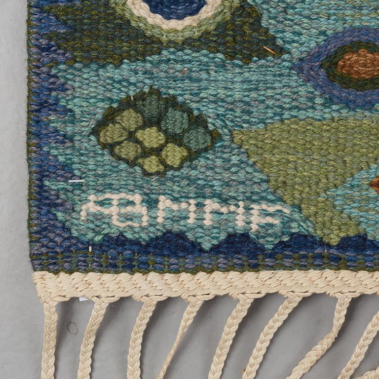 Barbro Nilsson, A CARPET, "Tånga grön", flat weave, ca 253,5 x 177,5 cm, signed AB MMF BN.