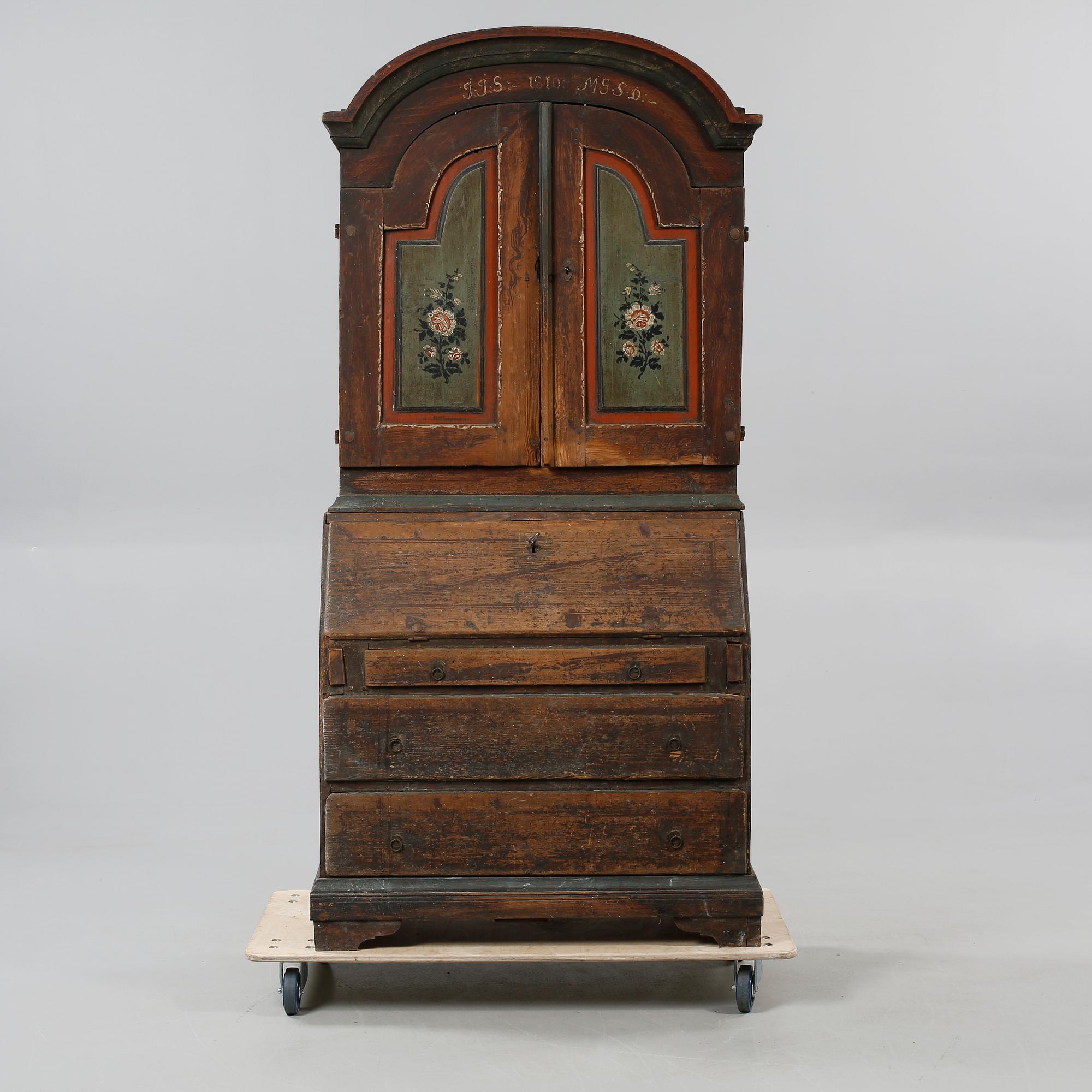 SKRIVSKÅP, allmoge, daterat 1810.