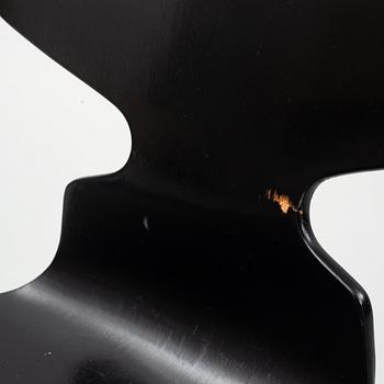 Arne Jacobsen,  four 'Ant', Fritz Hansen.