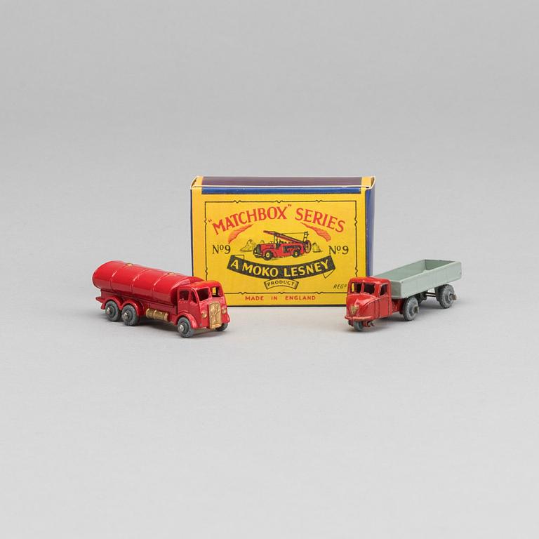 LESNEY MATCHBOX SERIES, 3 cars.