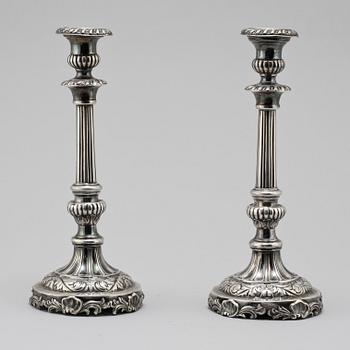 LJUSSTAKAR, ett par, silver, stämplade Johan Fredrik Wolfram, Stockholm, 1839.