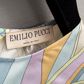 PUCCI, top, italiensk storlek 42. Resort Collection 2019.