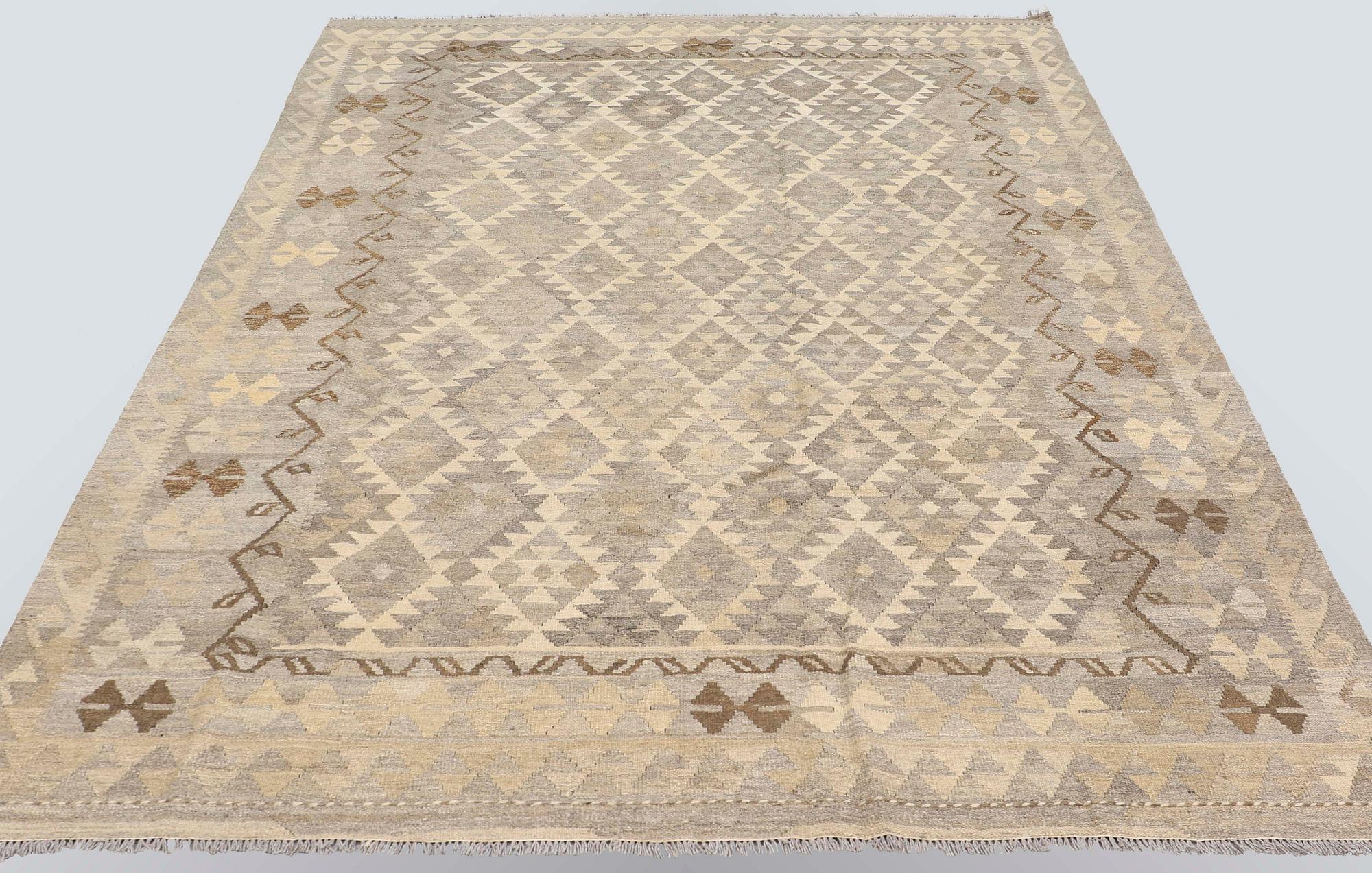 A carpet, Kilim, ca 299 x 206 cm.