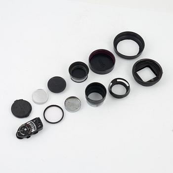 Leica M2, no. 941370, 1958.