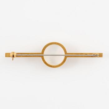 Wiwen Nilsson, a brooch, 18K gold with a cabochon-cut moonstone, Lund 1967.