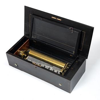 Cylinder music box with six melodies, Switzerland, 1890–1900.