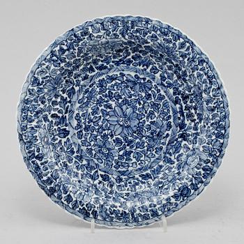 TALLRIK, porslin, Kangxi-stil, Kina, troligen 1800-tal.