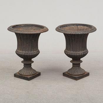 A pair of cast iron plant pots. Second half of the 20th century.