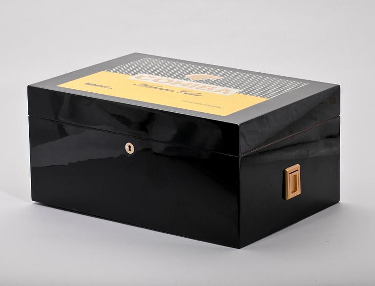 CIGARRSHATULL/HUMIDOR, Cohiba, 2000-tal.