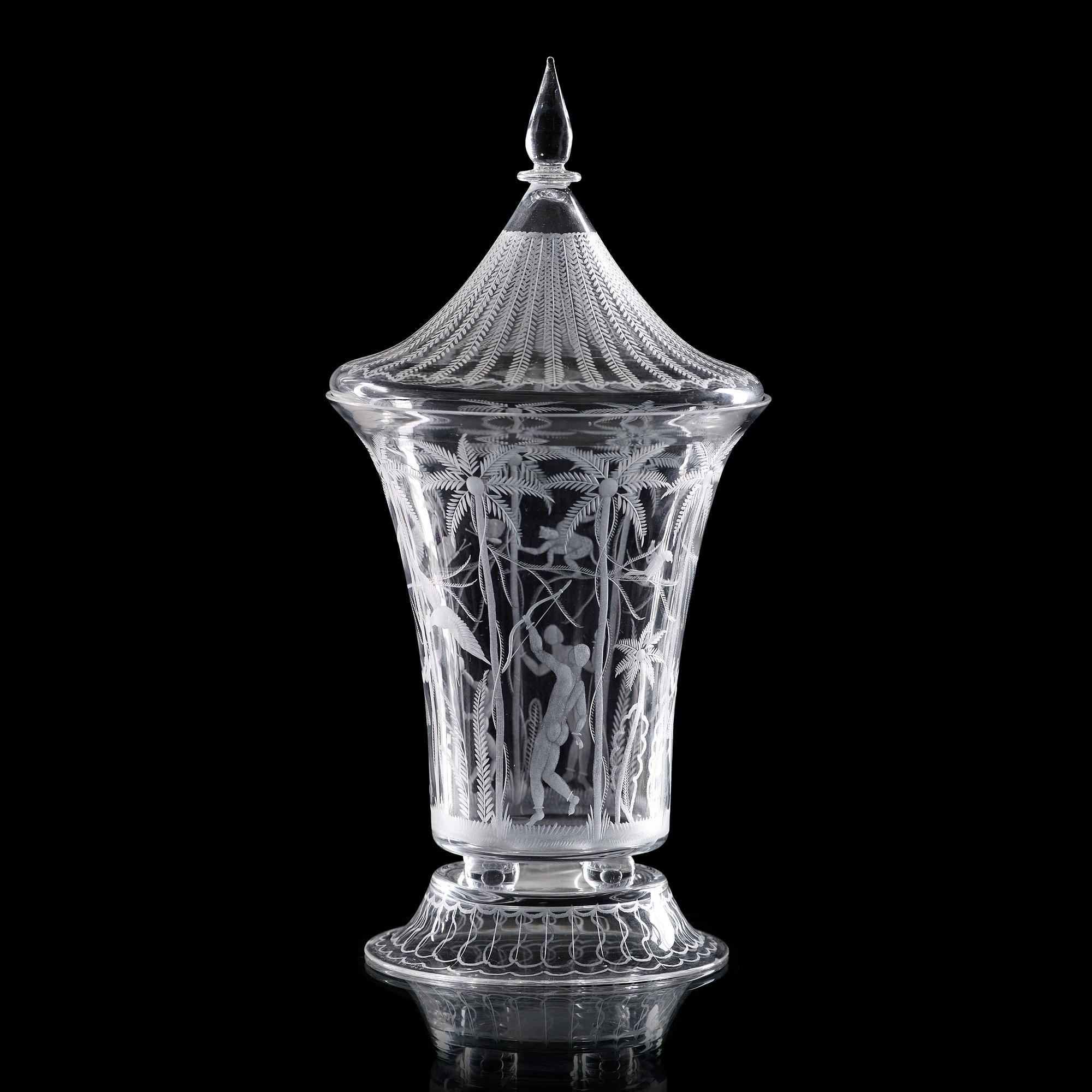 EDWARD HALD, pokal med lock, "Negerhyddan", Orrefors 1923.