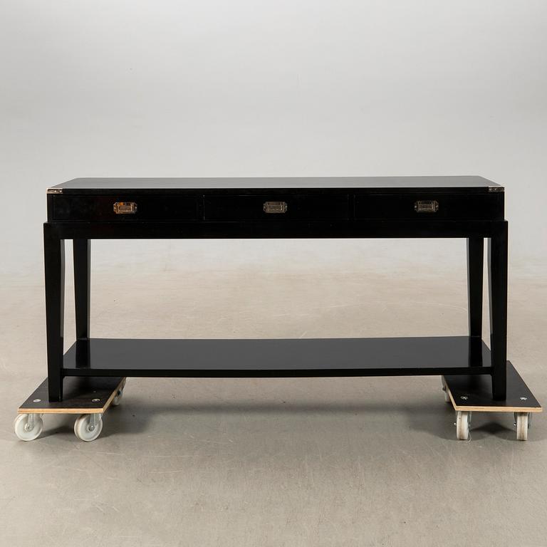 Sideboard Artwood modern tillverkning.