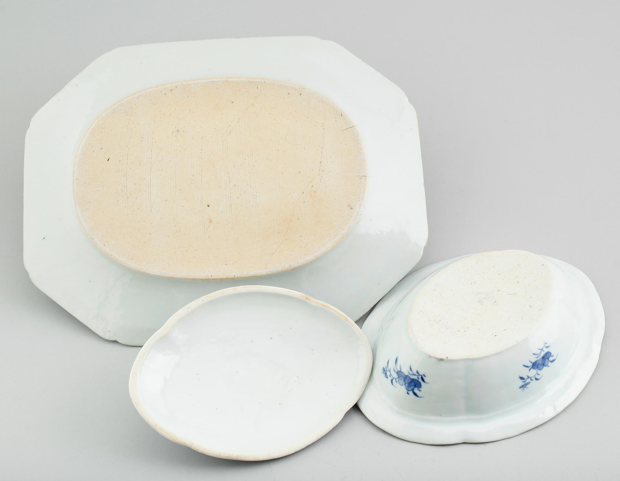 STEKFAT SAMT TERRIN, kompaniporslin, Kina, 1700-/1800-tal.