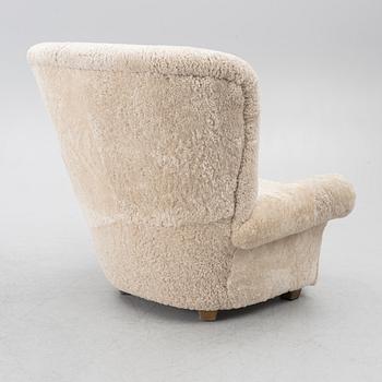 A lounge chair, Swedish Modern, first half of the 20th century.