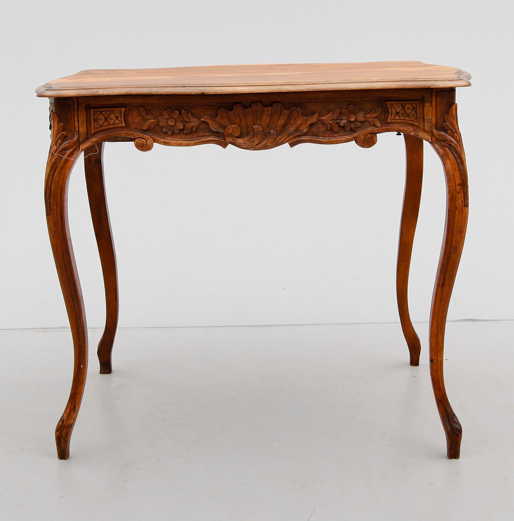 BORD, fransk rokokostil, 1800-tal.