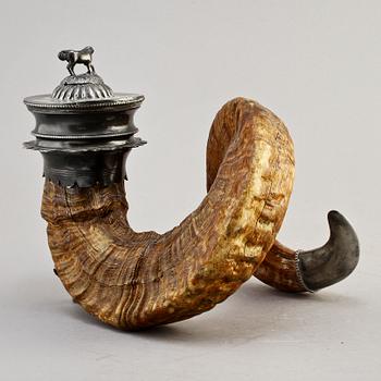 HORN, nyrenässans, runt sekelskifte 1800/1900.