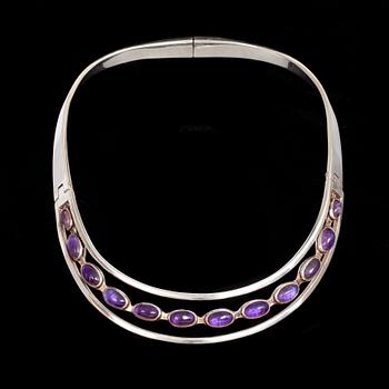 COLLIER samt ARMBAND, silver med ametister. Mexico 1900-talets andra hälft. Vikt tot ca 150 g.