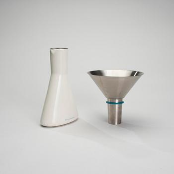 KANNA, FILTER SAMT TRATT, "Water", design Alberto Meda, Arabia 2001.