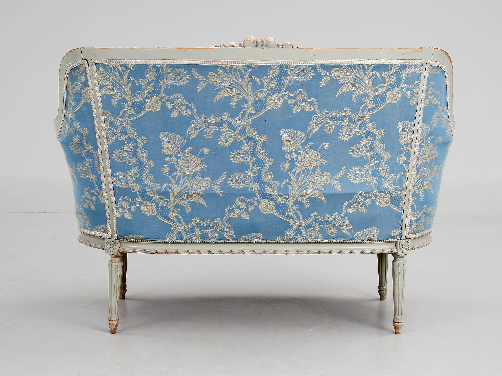 SOFFA, Louis XVI-stil, omkring sekelskiftet 1900.