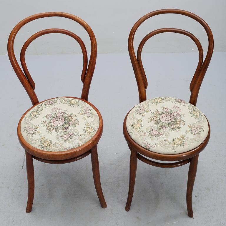 STOLAR, 2 st, Thonet, 1900-talets första hälft.