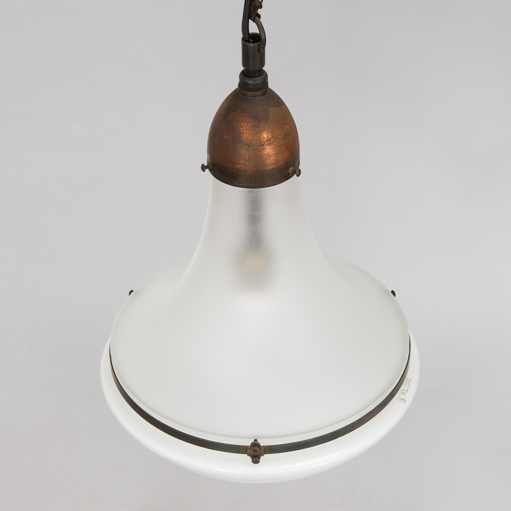 Peter Behrens, taklampa, "Luzette", AEG, 1900-talets första hälft.