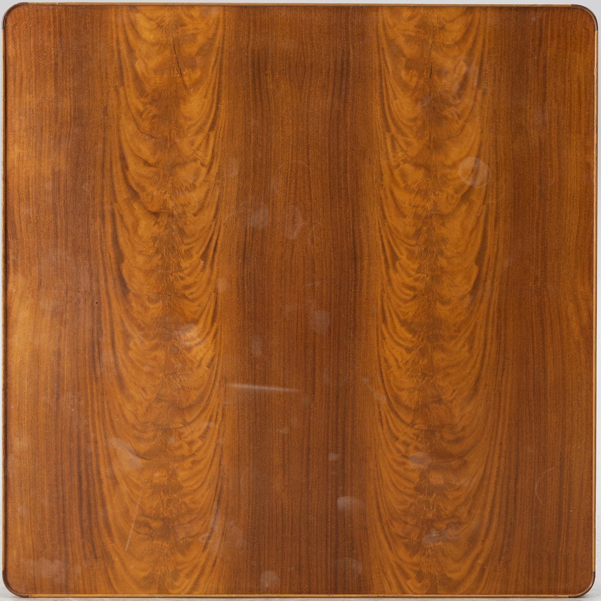 Josef Frank, coffee table, "Diplomat", model B2073, Svenskt Tenn, designed in 1949, manufactured before 1985.