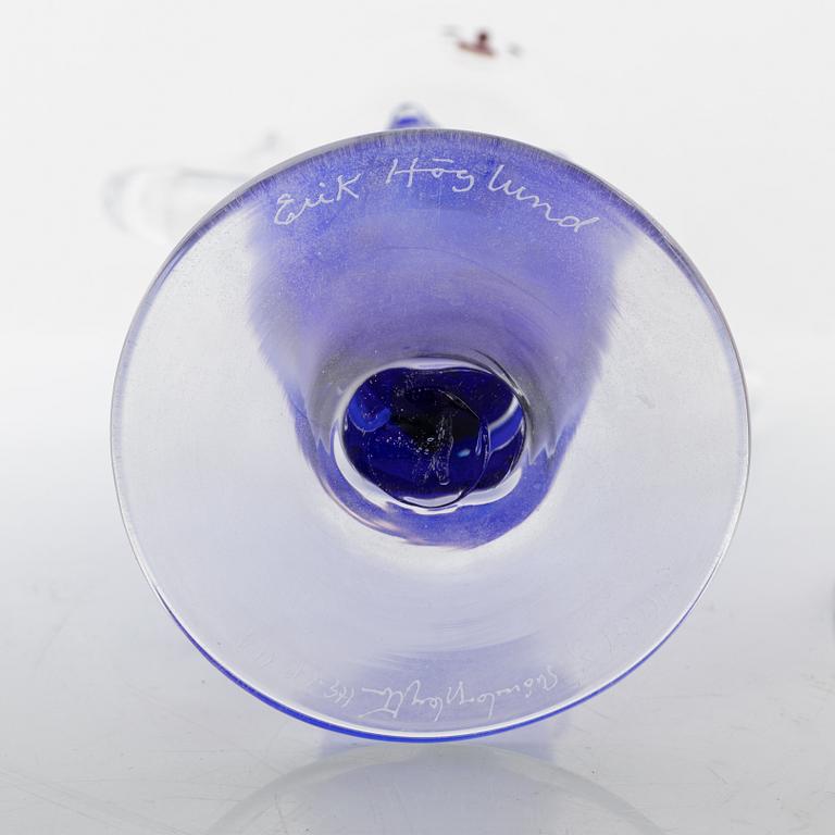 Erik Höglund, two art glass cups, Studioglas, Strömbergshyttan, 1991, signed.