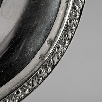 BRICKA, silver, Ungern. Vikt 408 g.