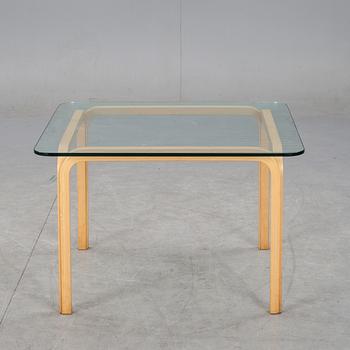SOFFBORD, Y805C. Alvar Aalto, Artek. Modellen formgiven 1945.