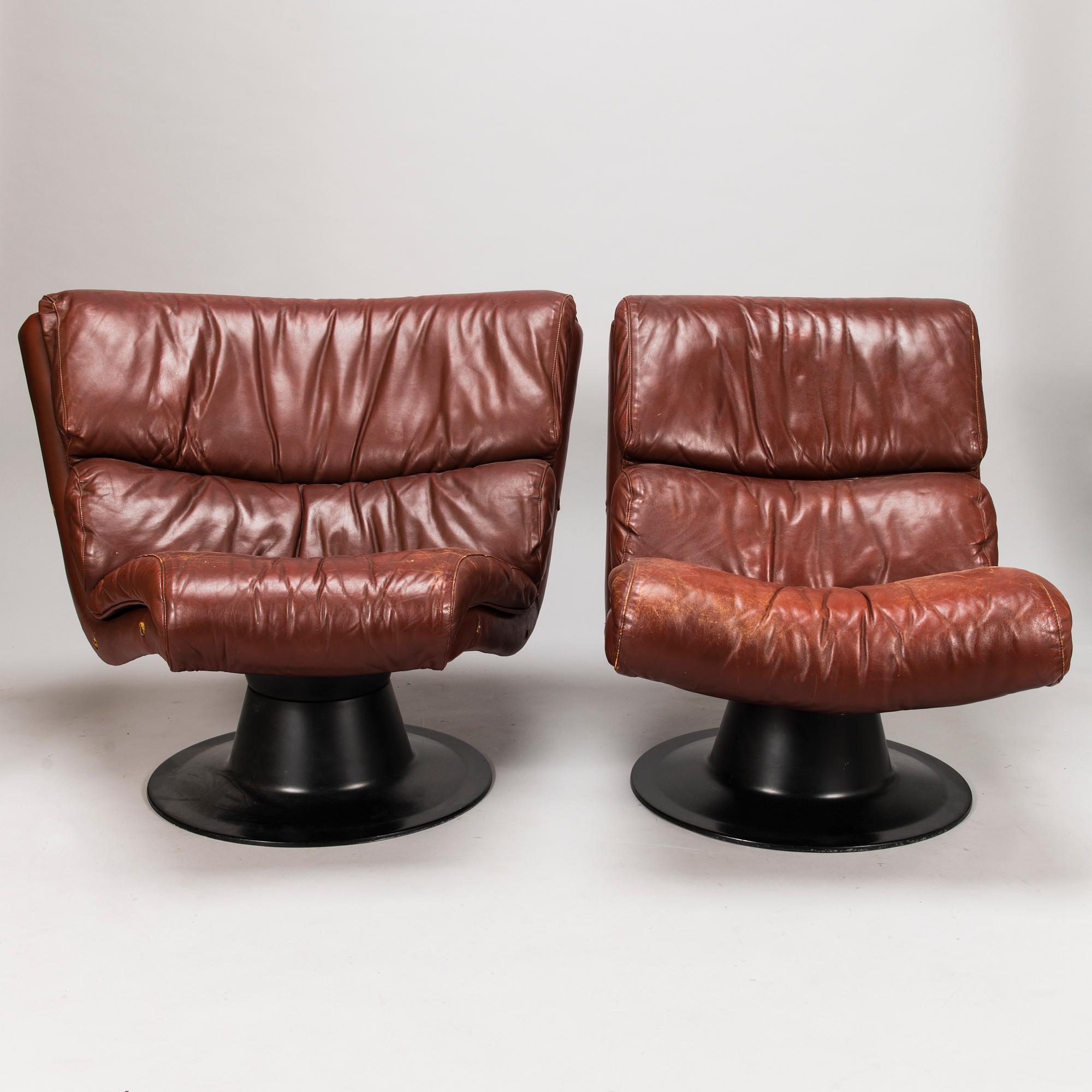 YRJÖ KUKKAPURO, Kulmasohva, "Saturnus", Avarte 1980-luvun alku.