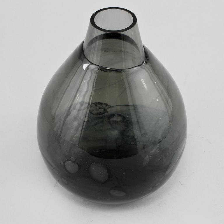 VAS, glas, Eva Englund, 1900-talets fjärde kvartal.