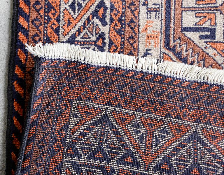 MATTA, orientalisk. 162 x 85.