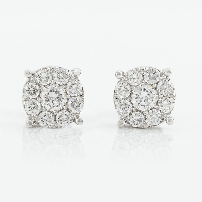 Earrings with brilliant-cut diamonds.