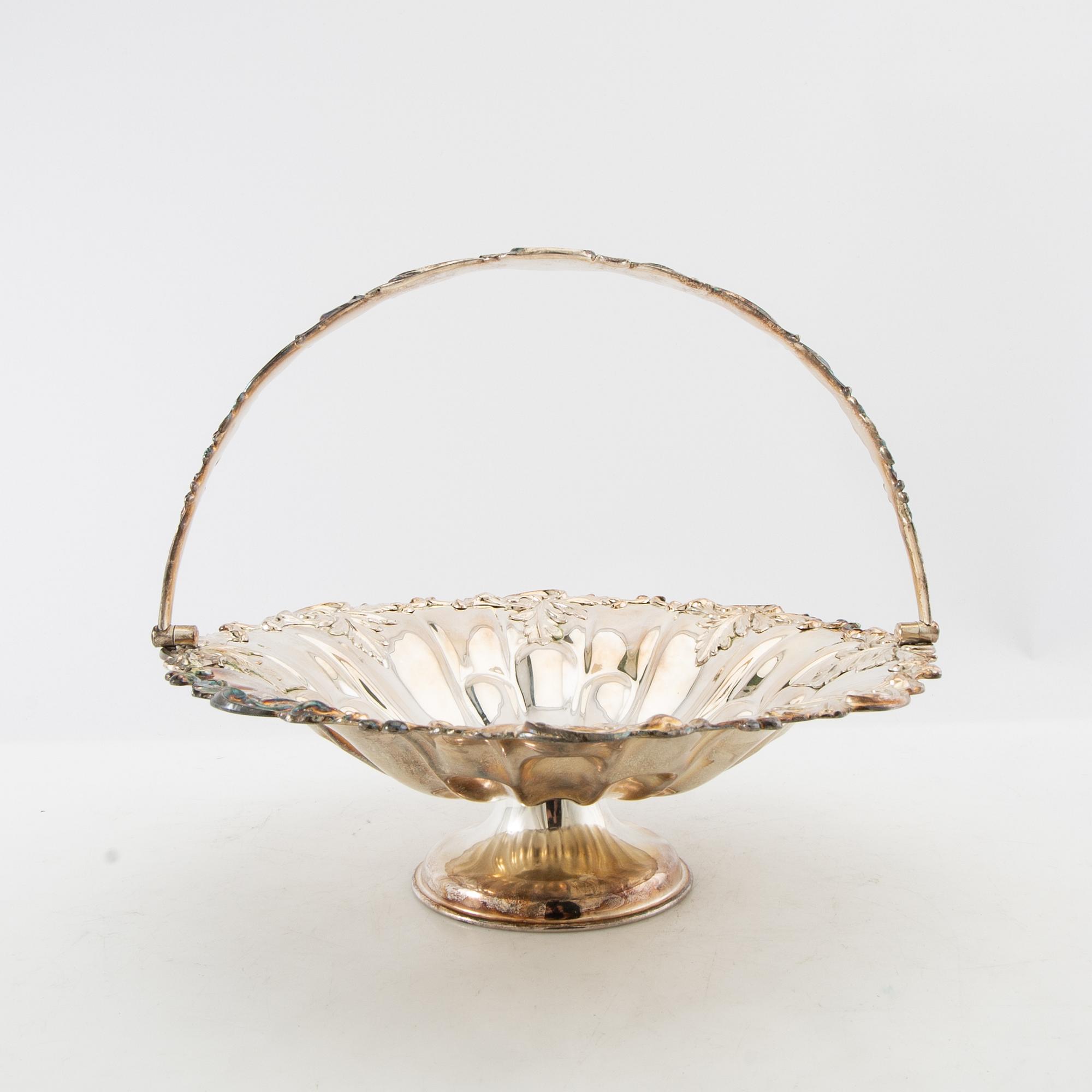Bread plate Rococo style, silver plate, 20th century.