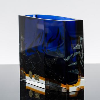 VAS, glas, Pavel Hlava, Bohemia, Tjeckoslovakien, etsad signatur samt etikett.