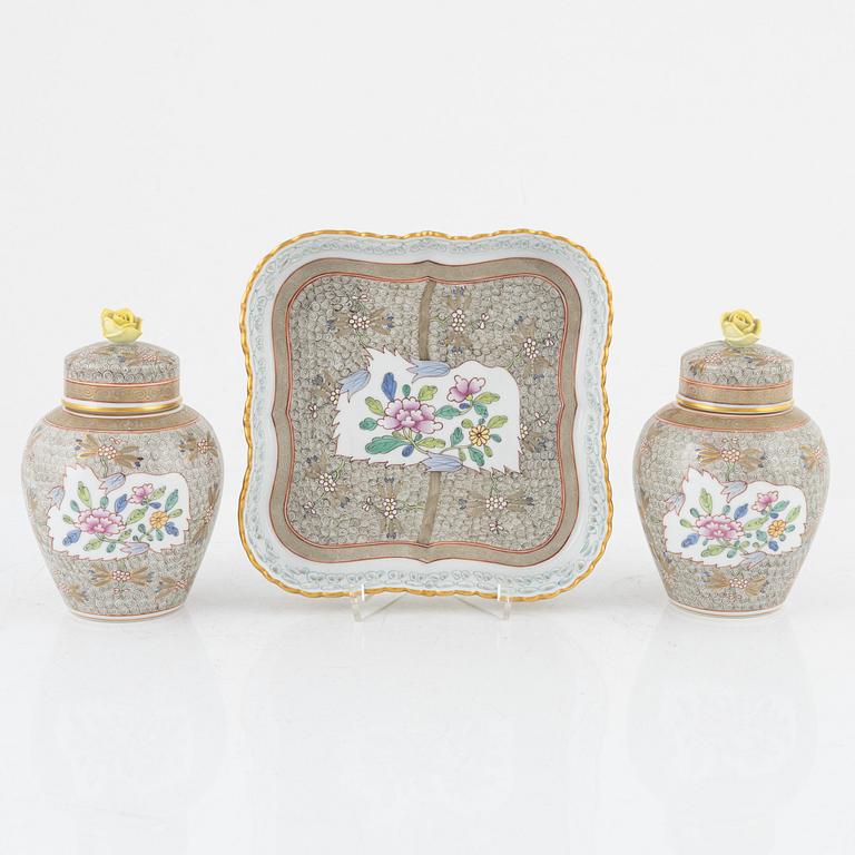 A porcelain tray and two lidded urns, Herend, Hungary, 1976.