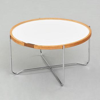 HANS J WEGNER, a "GE 453" tray table for Getama, Denmark 1970's.